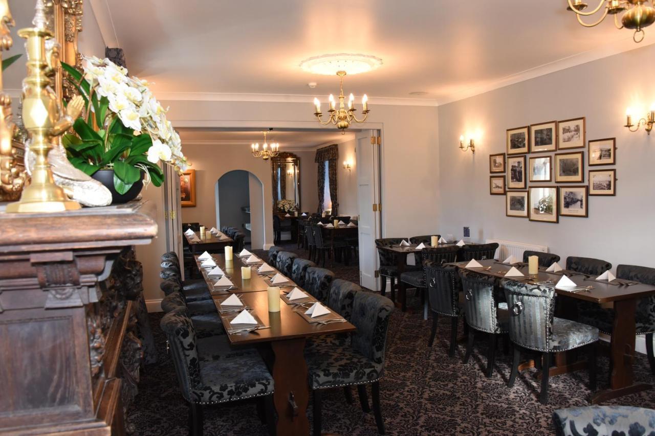 The Llanelwedd Arms Hotel Builth Wells Exterior foto